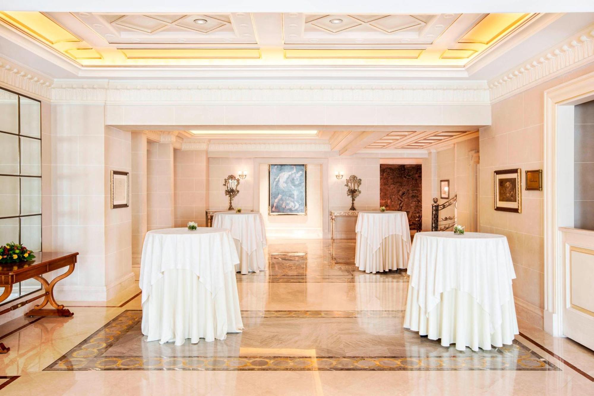 King George, A Luxury Collection Hotel, Hotel