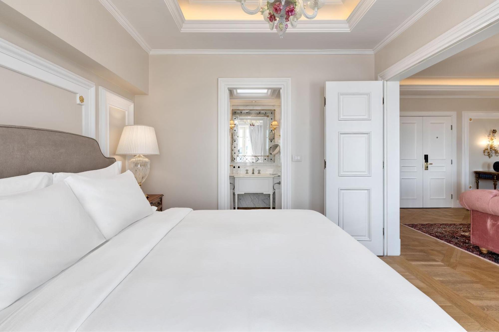 King George, A Luxury Collection Hotel, Hotel